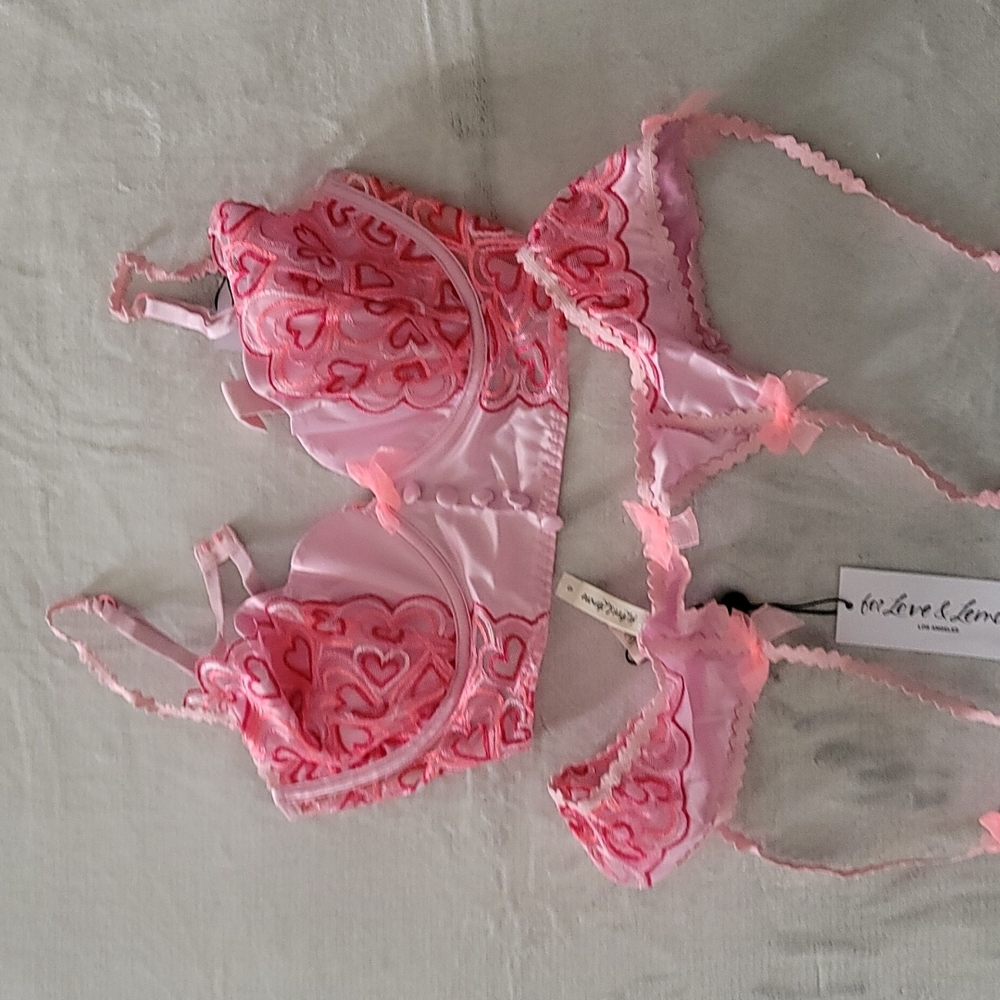 For Love and Lemons Retro Heart Set